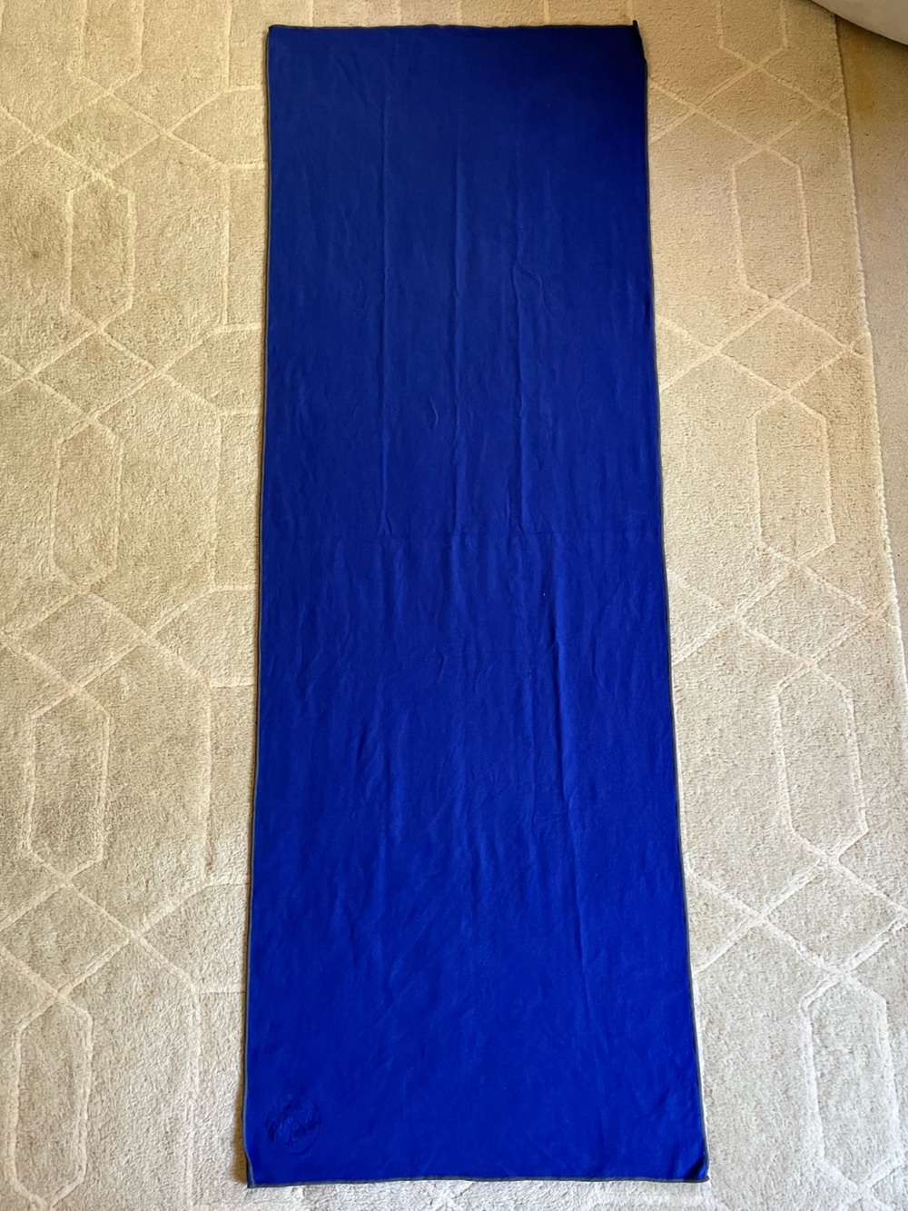 Manduka eQua HOLD Yoga Mat Towel